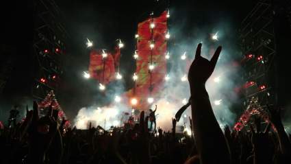 Querida banda de rock cancela concierto horas antes del show – Se multiplican las oraciones
