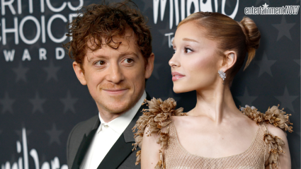 VER: Ethan Slater comparte raras fotos navideñas de Ariana Grande