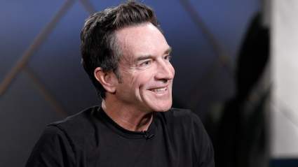 Jeff Probst reacciona a los sorprendentes giros de ventaja en el Consejo Tribal