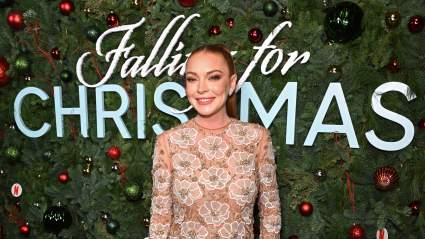 Lindsay Lohan publica fotos raras (y adorablemente festivas) de su hijo