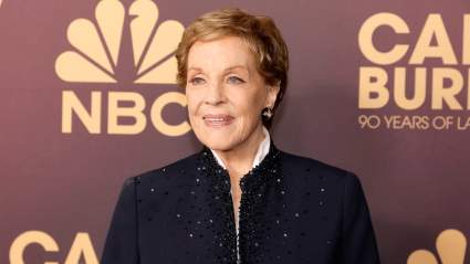 ESCUCHA: La primera grabación de Julie Andrews con tan solo 12 años