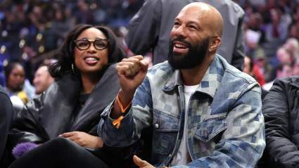 VER: Jennifer Hudson y Common se acurrucan en el partido de los Chicago Bears