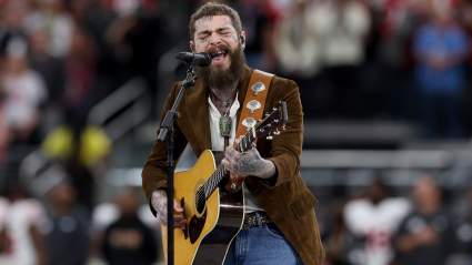 Post Malone se recupera bien tras caerse por las escaleras durante un concierto en India [VIDEO]