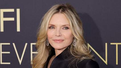 Michelle Pfeiffer, de 67 años, comparte con confianza una selfie sin maquillaje: FOTO