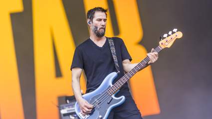 Keanu Reeves y su banda comparten noticias que quizás estés esperando escuchar