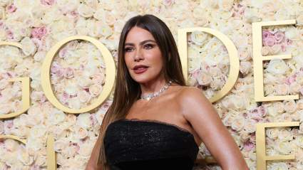 VER: Sofía Vergara, de 53 años, luce con confianza lencería reveladora mientras sale con amigos