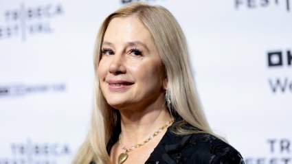 Mira Sorvino en shock por el fallecimiento del "maravilloso" Rob Reiner y su "generosa" esposa: publica un extenso homenaje