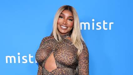 NeNe Leakes, exalumna de 'RHOA', cumple 58 años: ¡mira su elegante y transparente vestido de cumpleaños!