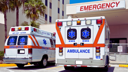 Ex estrella de 'Bachelorette' comparte un problema 'violentamente' doloroso que la envió al hospital