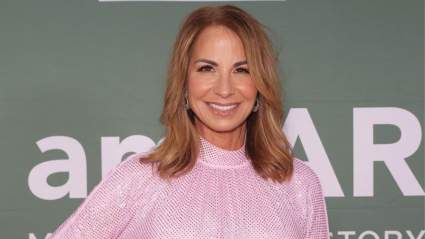 Jill Zarin les da a sus fans un vistazo de su glamurosa fiesta de cumpleaños en un yate