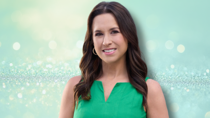 Lacey Chabert de Hallmark revela los besos matutinos que le ayudan a empezar bien el día.