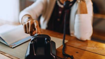 Spoilers de 'Beyond the Gates' (15 de diciembre): Una llamada telefónica que lo cambia todo