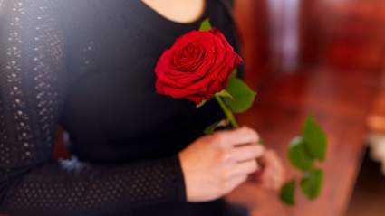 La estrella de 'The Young & the Restless' lamenta una pérdida devastadora – Los fans le envían cariño