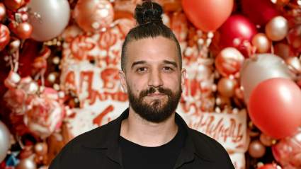 Mark Ballas sorprende a su padre Corky en su cumpleaños: "Lo entendimos bien"