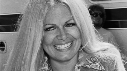 Sally Struthers aparece en público por primera vez desde la pérdida de su coprotagonista de 'All in the Family', Rob Reiner [FOTO]