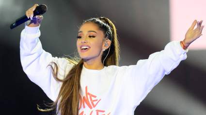 Ariana Grande explica la dolorosa razón por la que usó sudaderas extragrandes en 2018