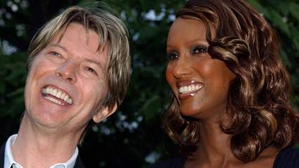 La amada esposa de David Bowie conmemora el décimo aniversario de su fallecimiento de forma permanente: VIDEO