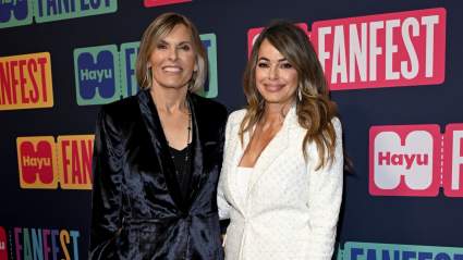 La capitana Sandy de 'Below Deck Med' comparte la aterradora experiencia que vivió su esposa en urgencias.