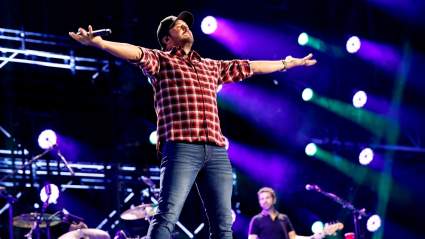 Luke Bryan anuncia una gran gira para el verano de 2026