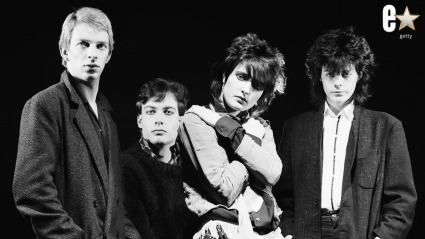 El icónico baterista de rock británico fallece a los 68 años y los homenajes llegan en masa