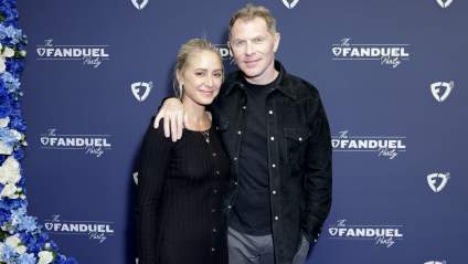Bobby Flay y Brooke Williamson hablan sobre el anillo de diamantes
