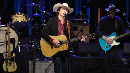 ¿Quién es John Foster? De finalista de "American Idol" a estrella del Desfile de las Rosas de 2026