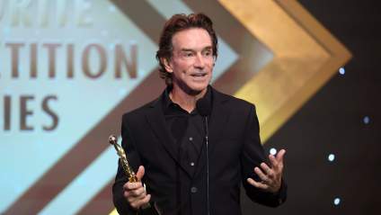 Jeff Probst animó a los jugadores de 'Survivor' rapeando