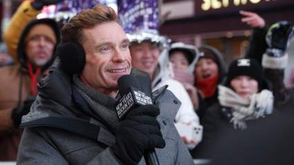Ryan Seacrest lleva la celebración de Nochevieja a nuevas y emocionantes alturas