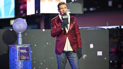 Fotos de famosos de Nochevieja en Times Square, Nueva York, 2025