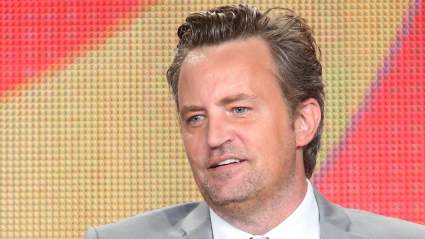 El lugar de descanso de Matthew Perry finalmente recibe la actualización de 'Friends' que se merece