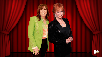La emotiva bienvenida de Reba McEntire a Opry deja a Suzy Bogguss sin palabras