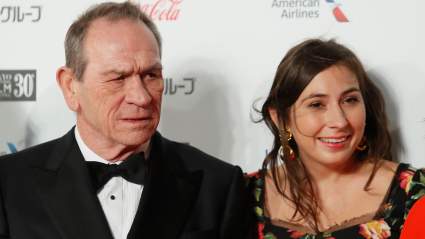 Qué ha estado haciendo Tommy Lee Jones tras el trágico fallecimiento de su hija: Informe