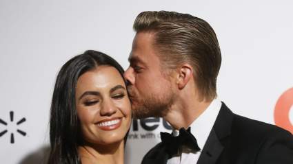 Profesional de DWTS se emociona con el bebé de Derek Hough y Hayley Erbert: "Tan perfecto"