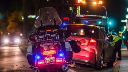 Ícono del rap de los 90 herido en accidente automovilístico y llueve a rezar