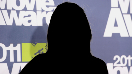 Ex estrella de Nickelodeon sale discretamente y conoce a su nuevo novio