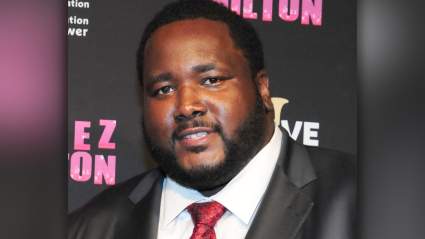 ACTUALIZACIÓN: El actor de "Un sueño posible" tiene un quiste raro en la columna vertebral – Sus seres queridos se unen para brindarle apoyo.