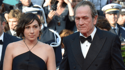 ACTUALIZACIÓN: Dispatch Audio ofrece nueva información sobre la pérdida de la hija del querido Tommy Lee Jones