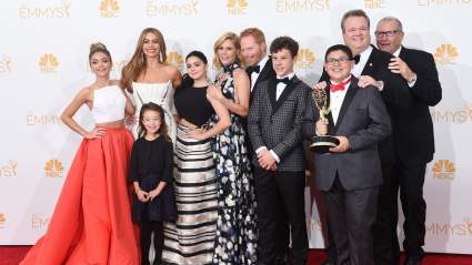 La estrella de 'Modern Family' luce irreconocible en una mini reunión del elenco
