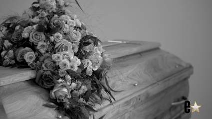 El actor de 'Gunsmoke' fallece a los 83 años y los homenajes llegan en masa