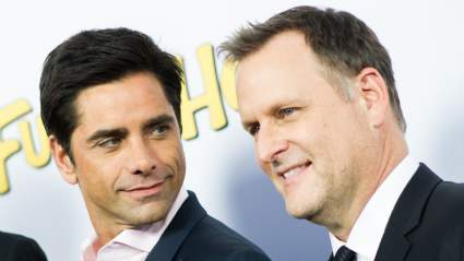 El querido protagonista de "Full House", Dave Coulier, comparte una actualización sobre su cáncer en "Good Morning America".