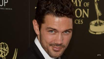 Ryan Paevey se vuelve loco por los bichos y a los fans les encanta