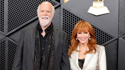 Reba McEntire y Rex Linn deciden mutuamente posponer su boda