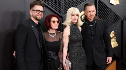 La hija mayor de Ozzy y Sharon Osbourne, Aimee, hace una rara aparición en los Grammy