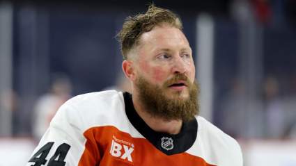 Cambios en la NHL: Los Hurricanes adquieren a un valiente delantero de $7 millones de un rival