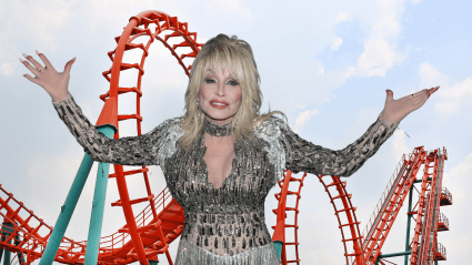 Dolly Parton revela por qué no se sube a las montañas rusas de Dollywood.