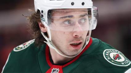 Los Minnesota Wild se preocupan por Quinn Hughes.