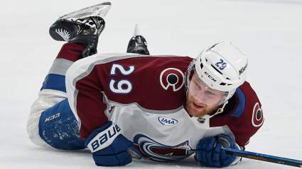 La maldición del Trofeo de los Presidentes continúa tras la sorpresiva eliminación de los Avalanche en los playoffs.