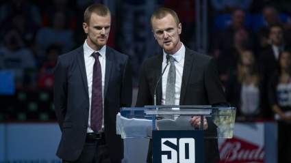Los Canucks podrían hacer una elección sorprendente en el puesto número 3 del Draft de la NHL de 2026.