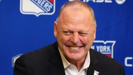 Gerard Gallant está interesado en el puesto de entrenador principal de los Maple Leafs.