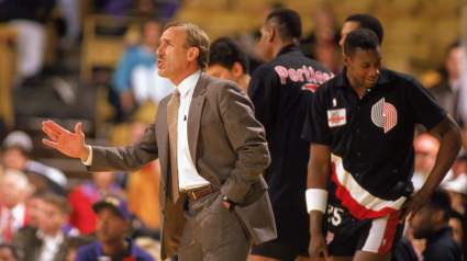 Los Portland Trail Blazers lamentan la pérdida de su entrenador miembro del Salón de la Fama, quien los llevó a dos finales de la NBA.